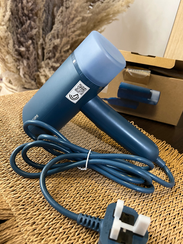 اتو بخارگر دستی فیلیپس مدل STH3020 سری 3000